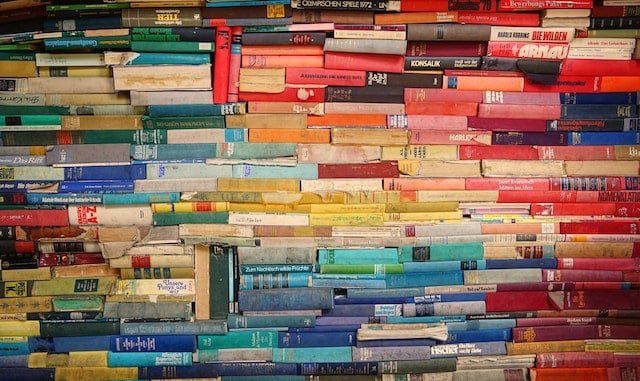book sleeves blog - image of many horizontal books stacked